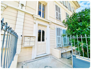 Appartement en Vente à Nice / 4 pièces 106m2